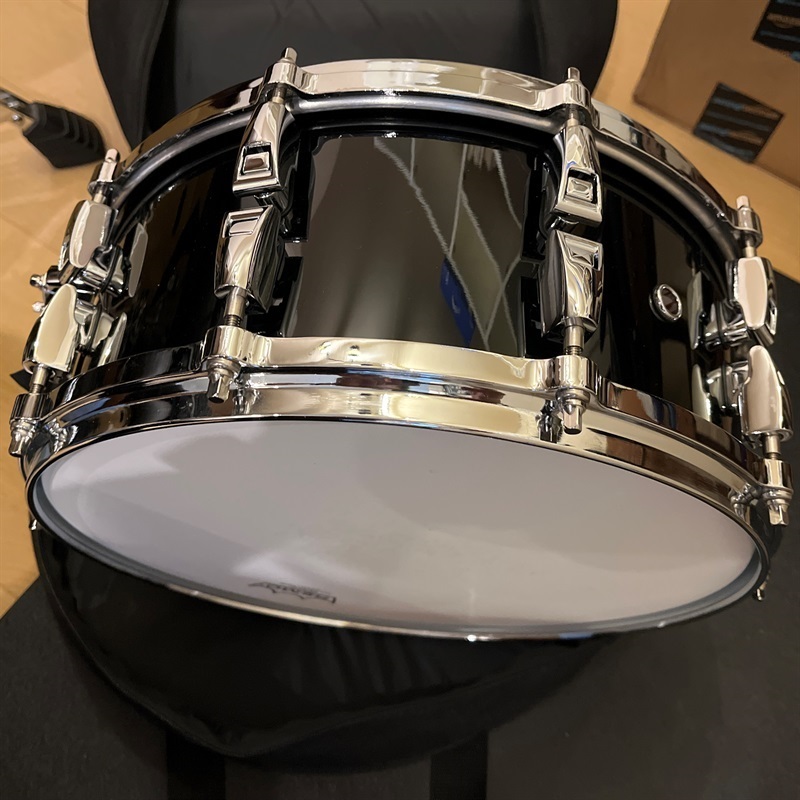 YAMAHA Absolute Hybrid Maple Snare 65 BLKの画像